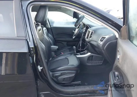 2019 Jeep Compass Latitude Fwd z USA, uszkodzony, nr VIN 3C4NJCBB9KT855353